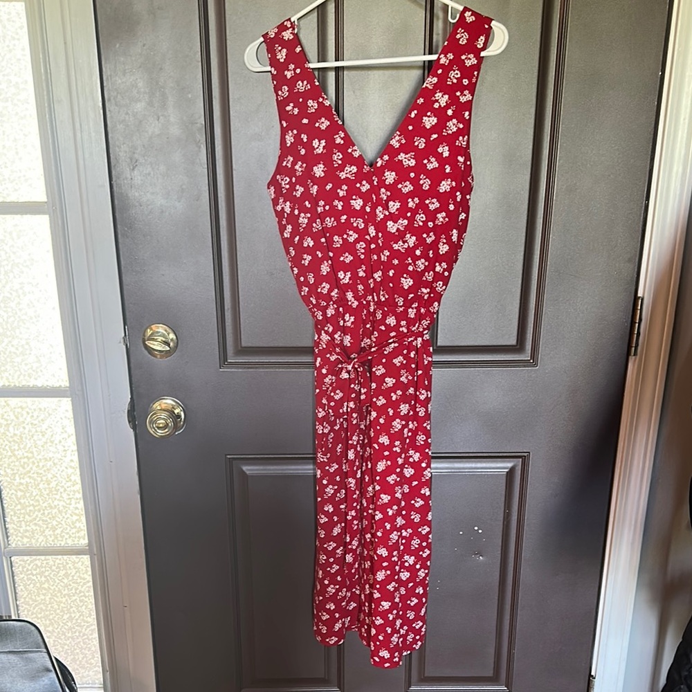 Floral Red Sleeveless Jumper
